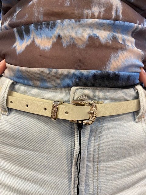 Medike Landes Ceinture mince crème avec boucle dorée travaillée