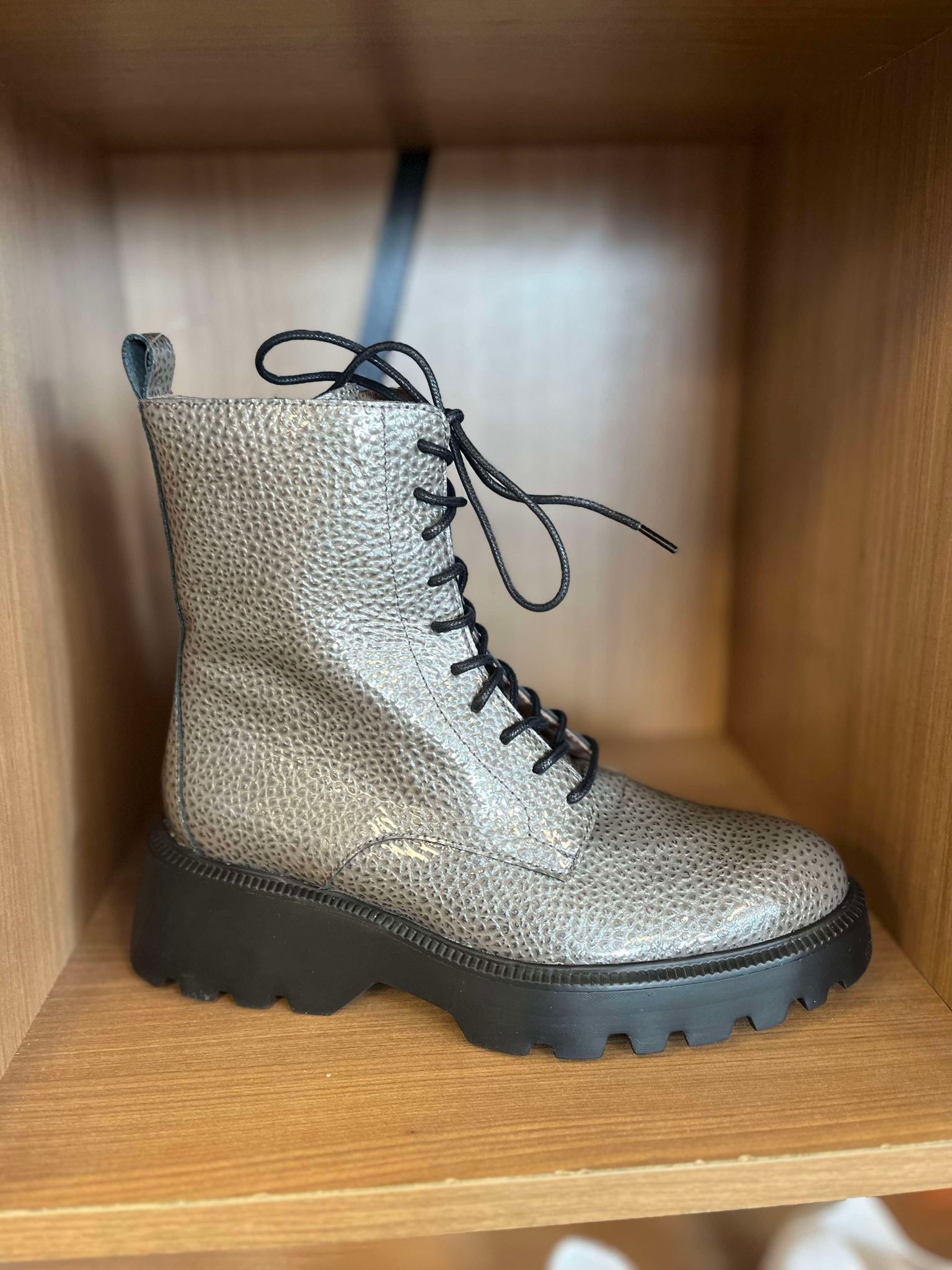 WONDERS botte lacet mi mollet