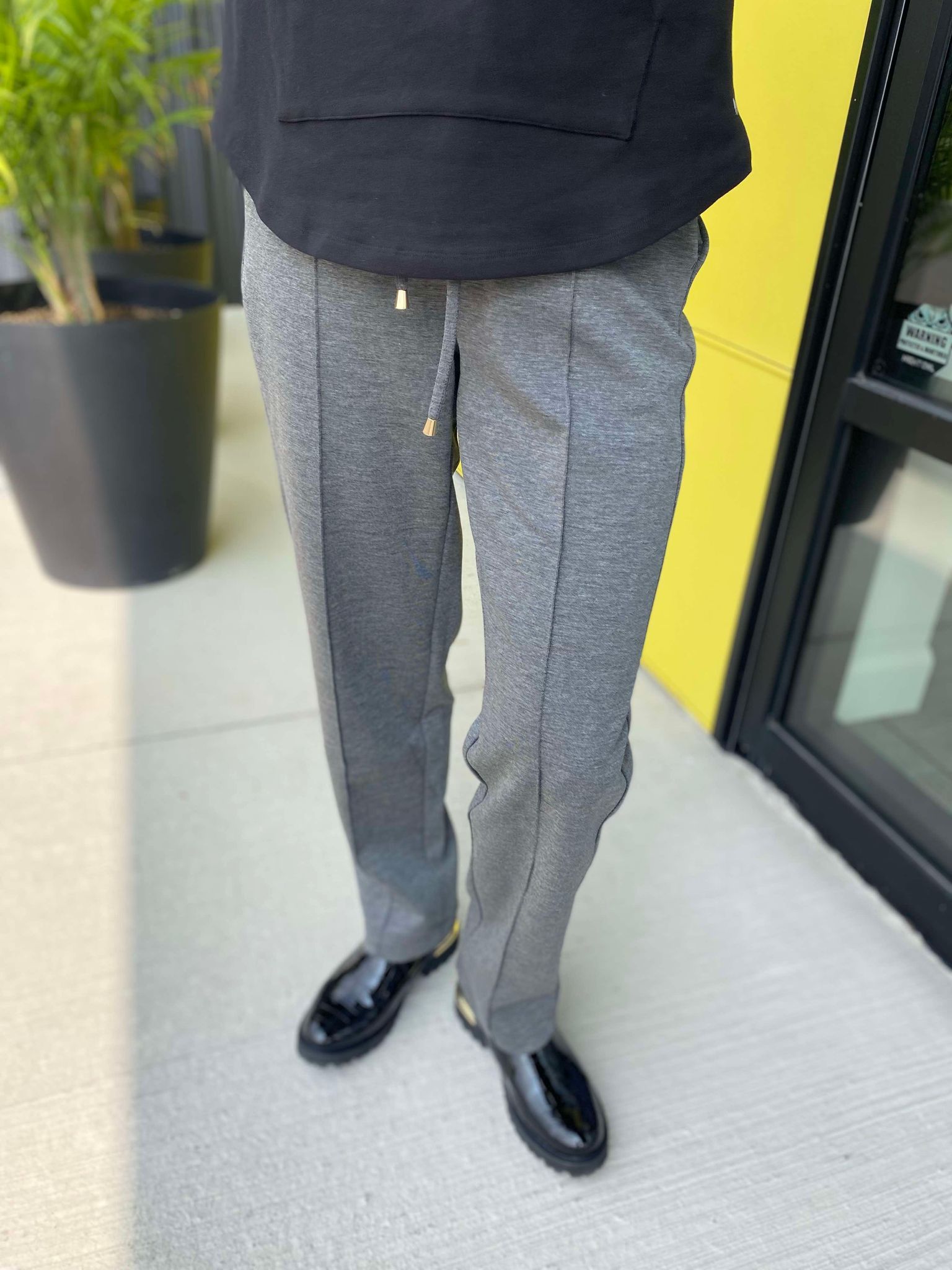 YEST isemerai essential pantalon pull on dark grey