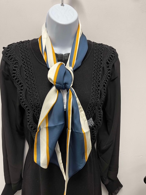 Di Firenze Foulard étroit en soie moutarde, marine et crème