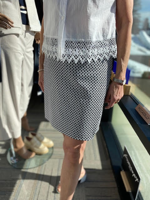 Up ! Toulouse jupe culotte noire imprimé blanc