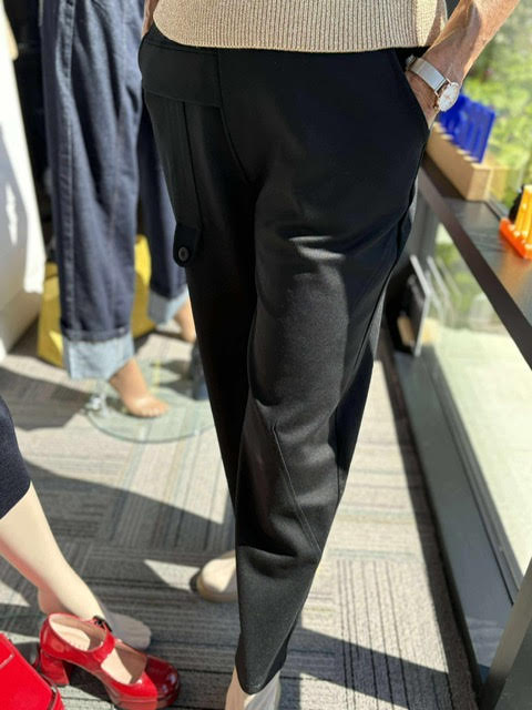 Naya Pantalon noir avec grosse poche