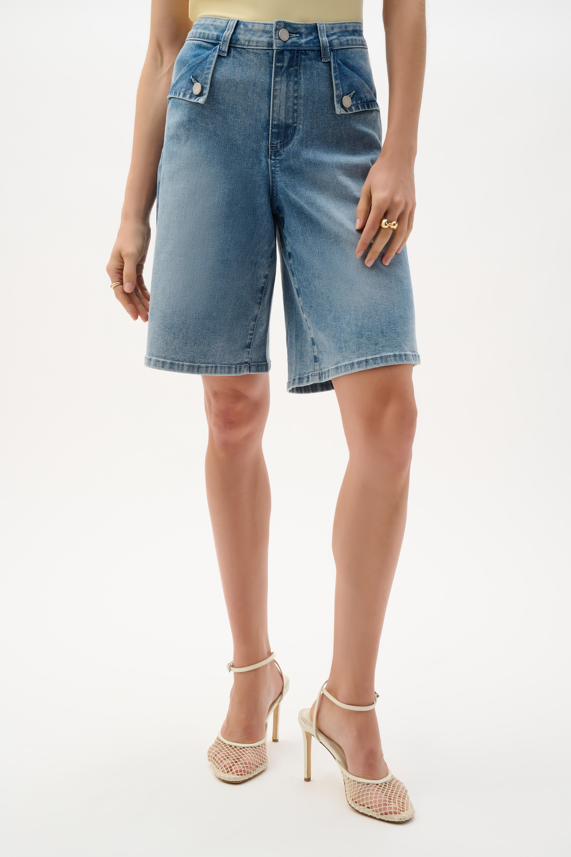 Joseph Ribkoff short en denim coupe droite