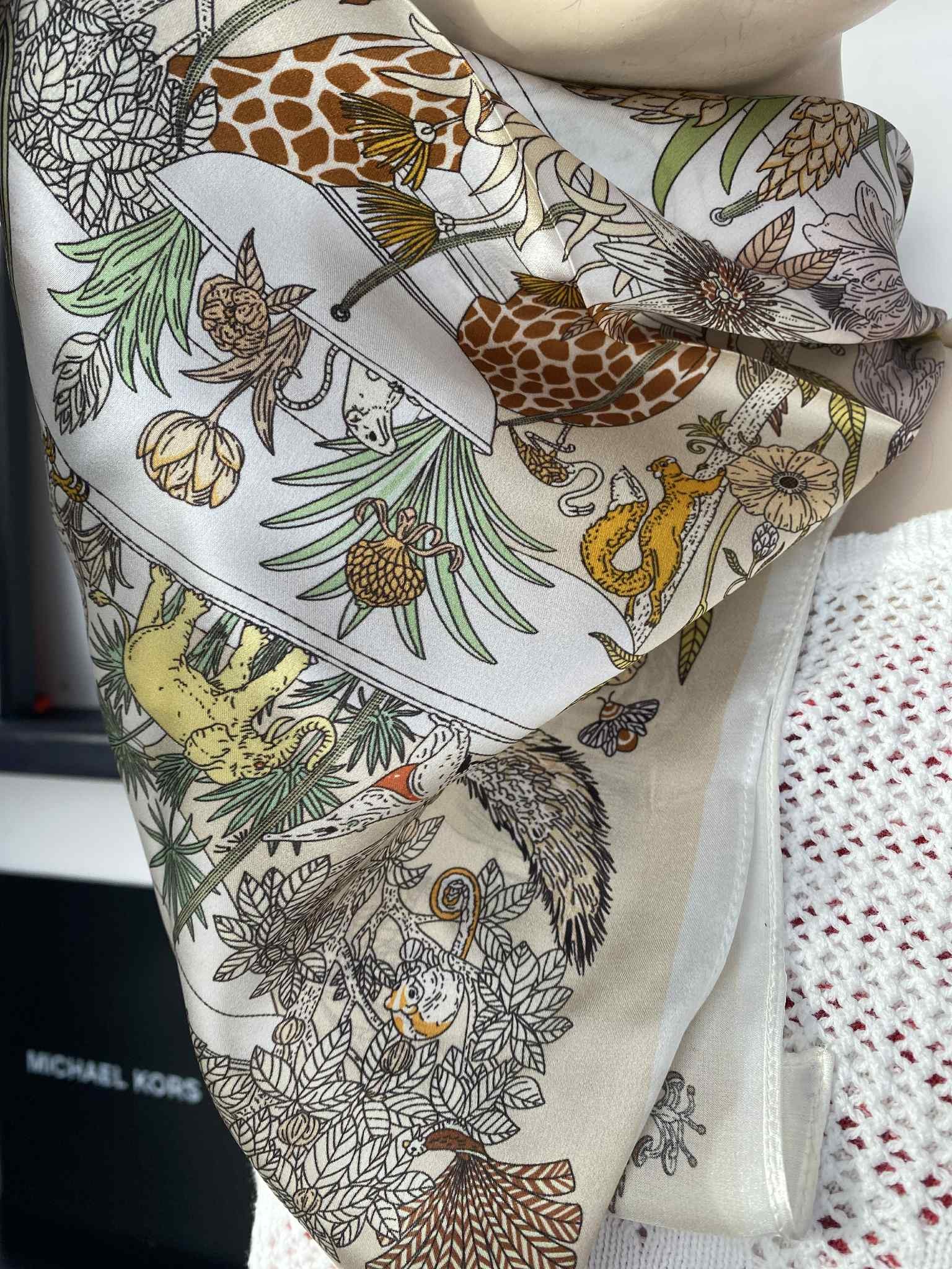 Tom & Eva foulard carré girafe