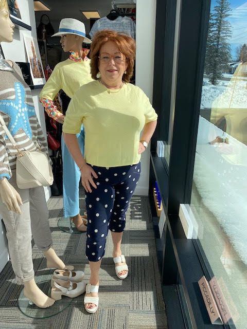 Lisette Capri marine avec petites marguerites bas tulipe