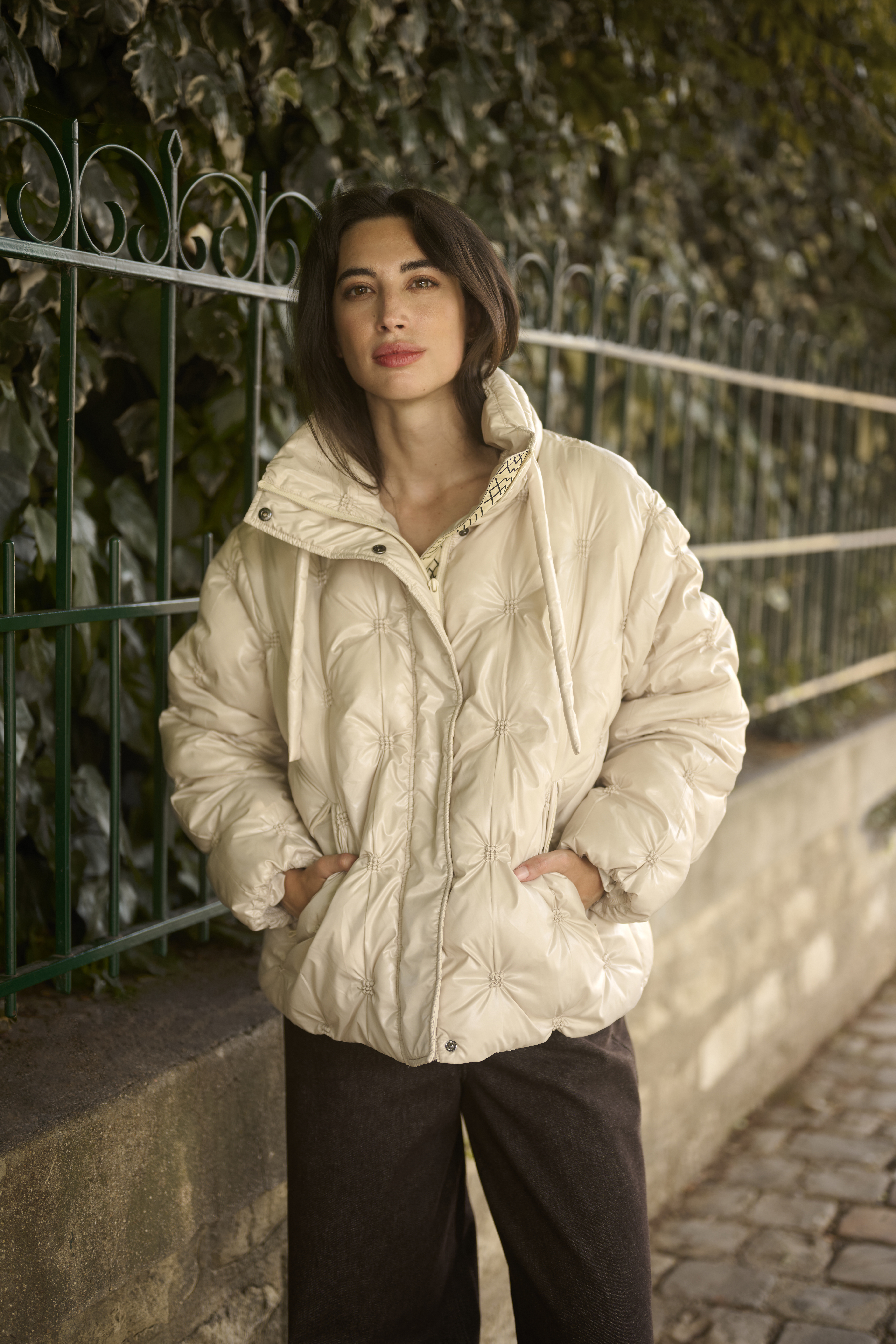 Cream Drakie manteau matelassé court