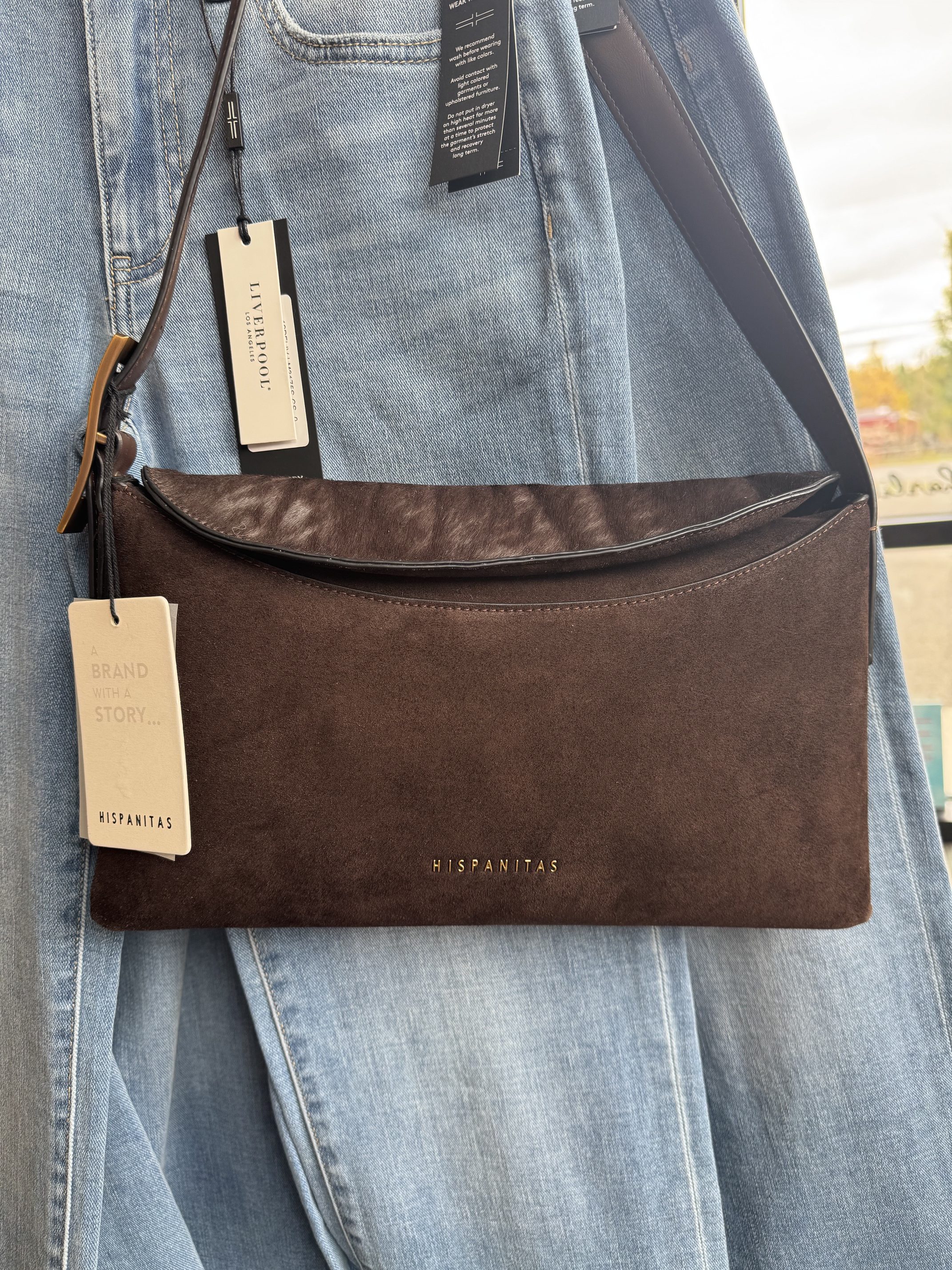 Hispnanitas sac en main en suède et poils